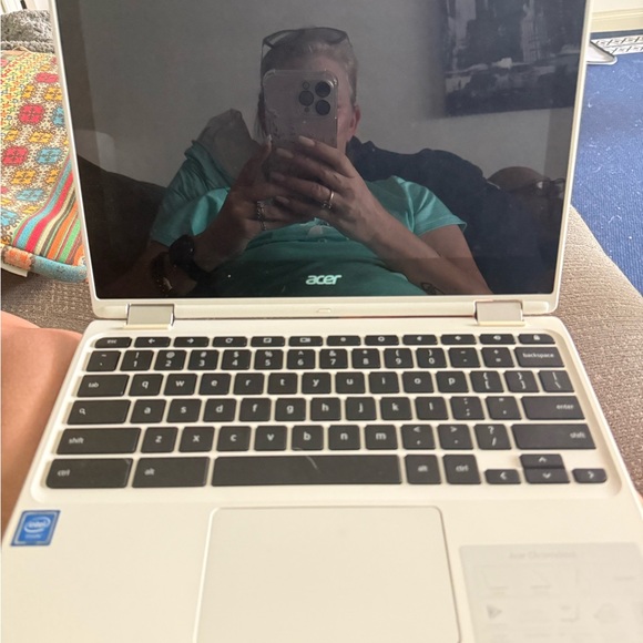 Acer Laptop with Black Keyboard and White Body